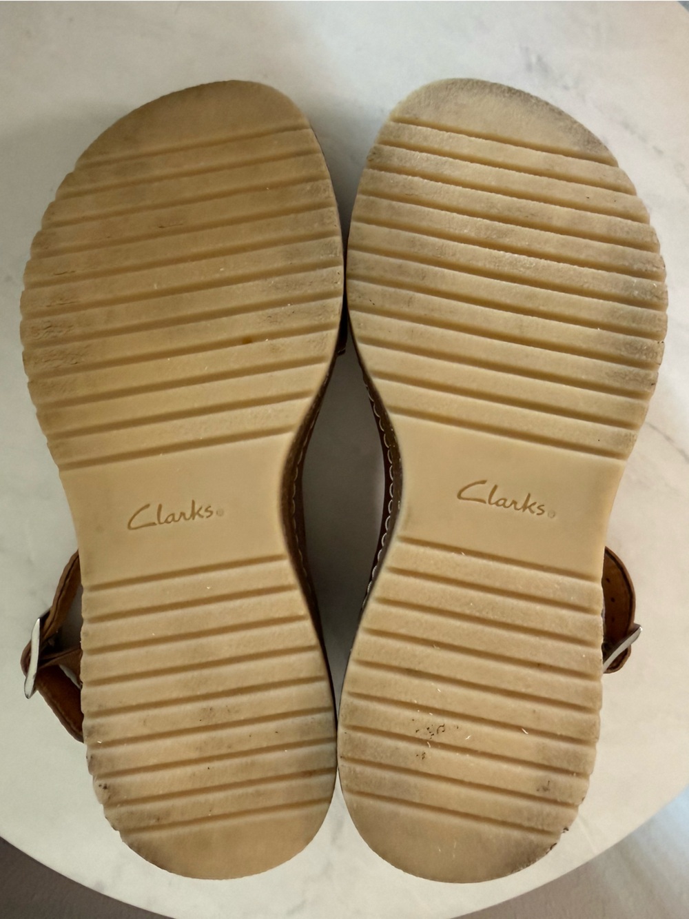 EUC Clarks Kassanda Lily Sandals Size 5.5 Med - Picture 10 of 11
